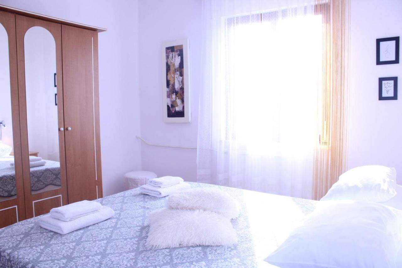 Lily'S Lovely Apartments ฟาชานา ภายนอก รูปภาพ