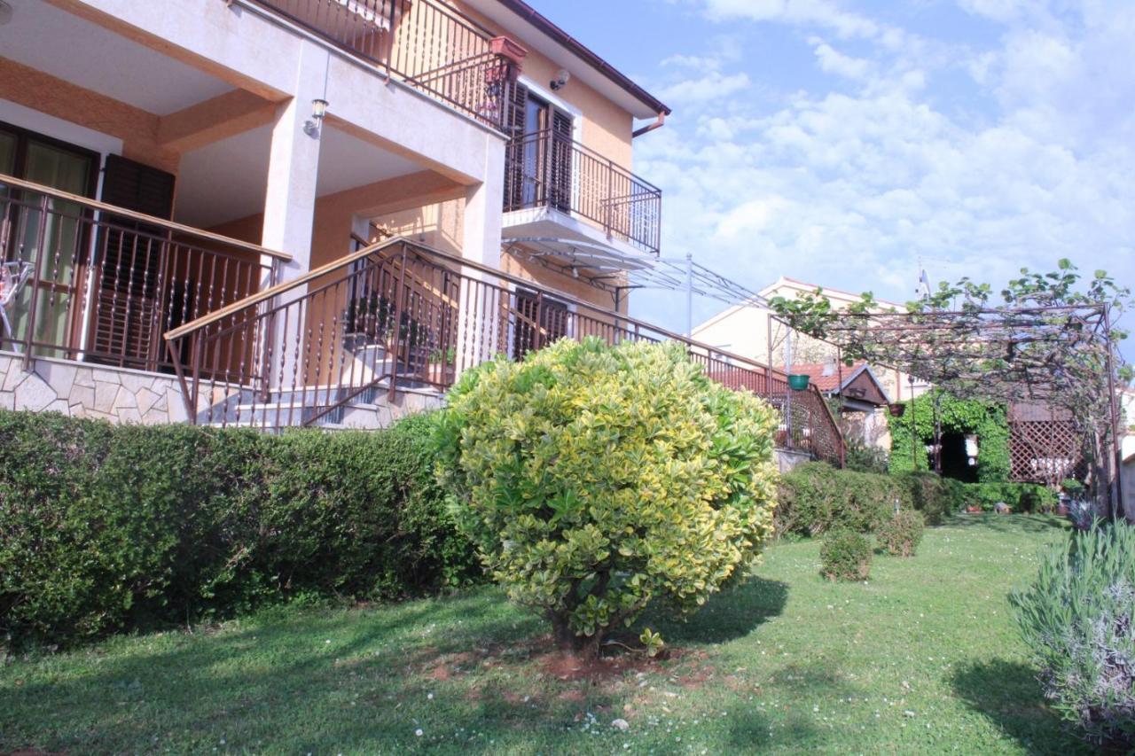 Lily'S Lovely Apartments ฟาชานา ภายนอก รูปภาพ